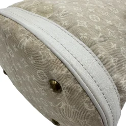 Bucket Lv