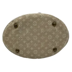 Bucket Lv