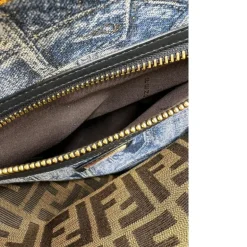 Fendi Peekaboo con tracolla