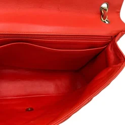 Maxi Classic Lambskin Single Flap Chanel