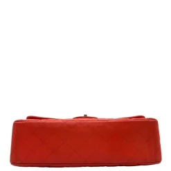 Maxi Classic Lambskin Single Flap Chanel