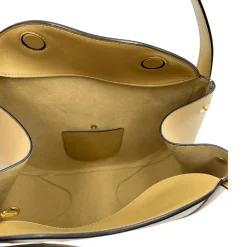 Mia Tote Wandler