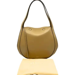 Mia Tote Wandler