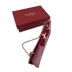 Pochette Ferragamo vernis