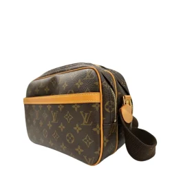 Reporter PM Louis Vuitton