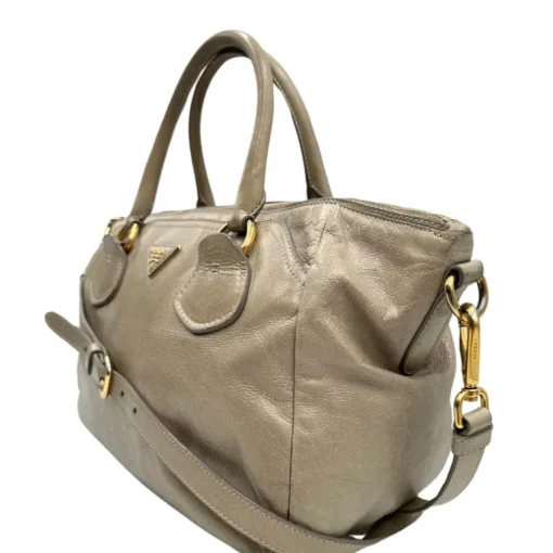Satchel Prada con tracolla