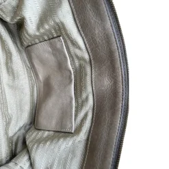 Satchel Prada con tracolla