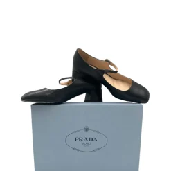 Scarpe Prada n 36,5