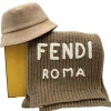 Set cappello e sciarpa Fendi