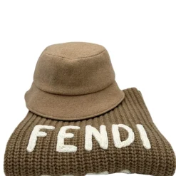 Set cappello e sciarpa Fendi