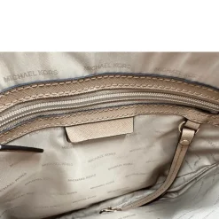 Shopper Michael Kors