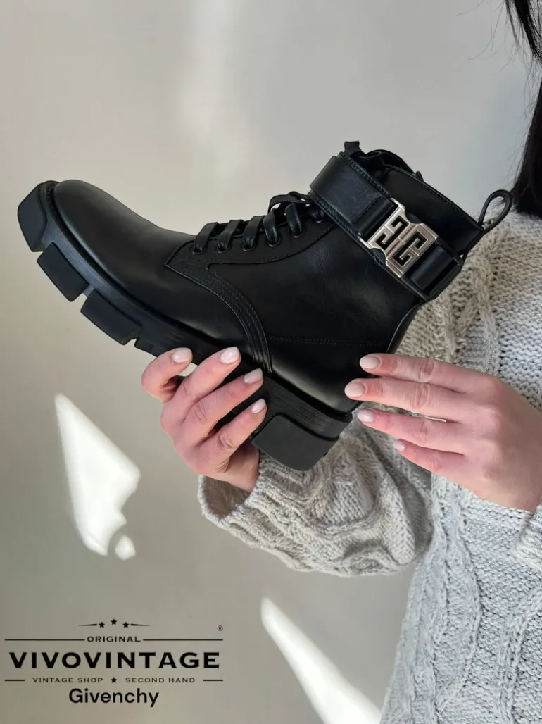 Stivaletti Givenchy 4G 37