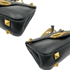 Stud Sign In Valentino Garavani