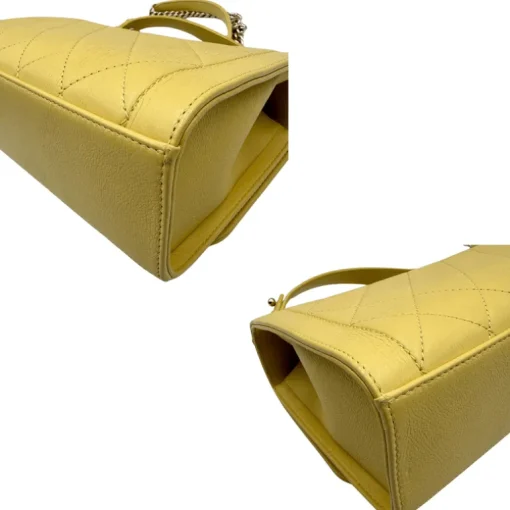 Trendy Chanel bag matelassé