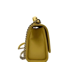 Trendy Chanel bag matelassé
