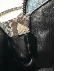 Voyage Prada con tracolla