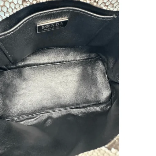 Voyage Prada con tracolla