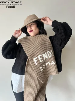 Set cappello e sciarpa Fendi